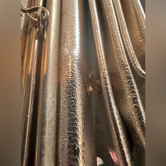 Vintage Elegant Silver Handbag clutch with Chain - Picture 5 of 8